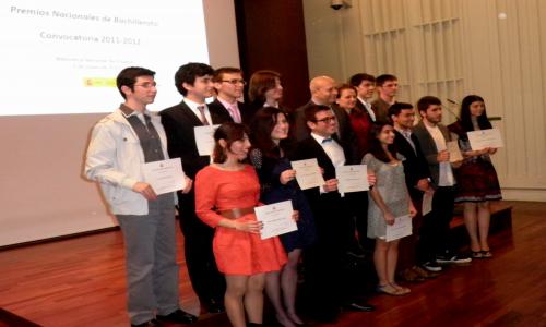Con los demás Premios Nacionales.